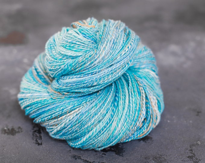 HANDSPUN Yarn / Handspun Effect Yarn / Merino Wool Knitting Yarn with Silk
