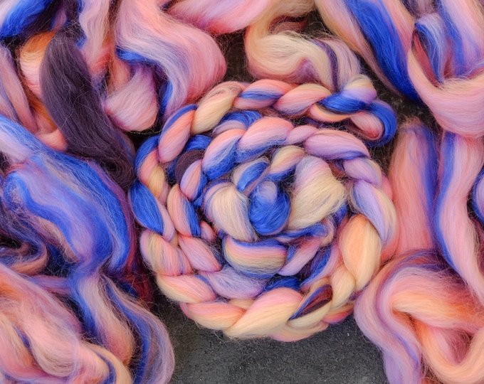 Silk merino wool roving / hand combed top / for spinning and felting rose blue / Sunset