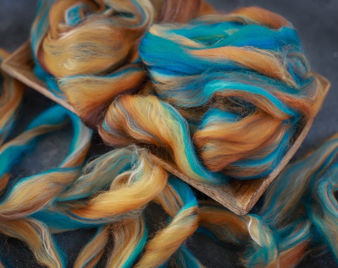 Sample combed top Roving / Merino Wool Tops / Blends wool for spinning and felting / Handblended Wool / Hand-pulled Wool / sunset canyon