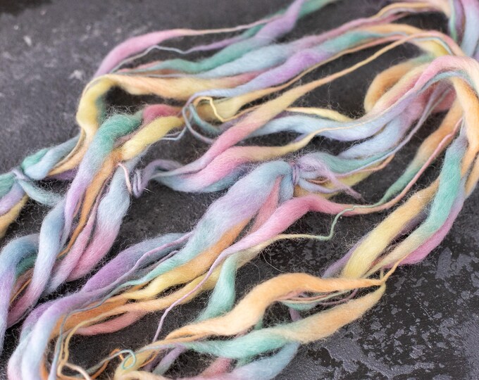 Art Yarn handspun, hand-spun effect yarn Merino wool slub thick and thin