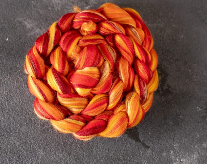 Combed wool with silk fibers for spinning and felting / dolls hair / roving wool / felting wool / for spinning and felting /