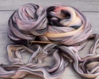 Sample combed top / Roving / Merino Wool Tops / Blends wool for spinning and felting / Handblended Wool / Hand-pulled wool