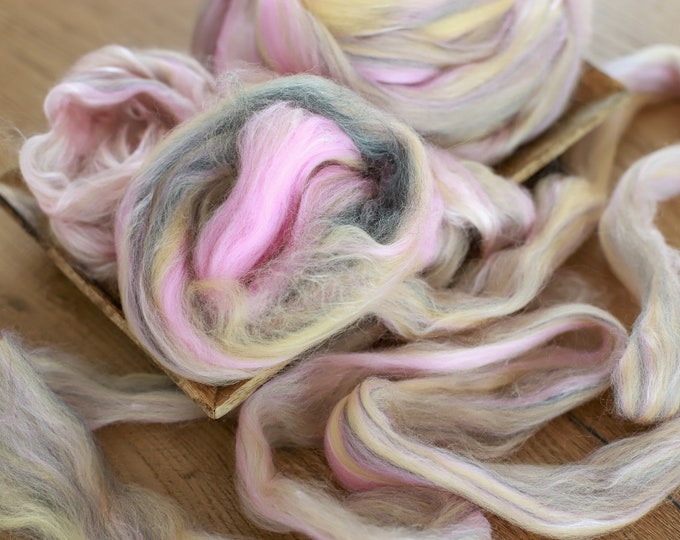 Sample combed top / Roving / Merino Wool Tops / Blends wool for spinning and felting / Handblended Wool / Hand-pulled wool