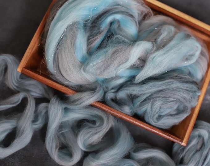 Sample combed top Roving / Merino Wool Tops / Blends wool for spinning and felting / Handblended Wool / Hand-pulled wool /