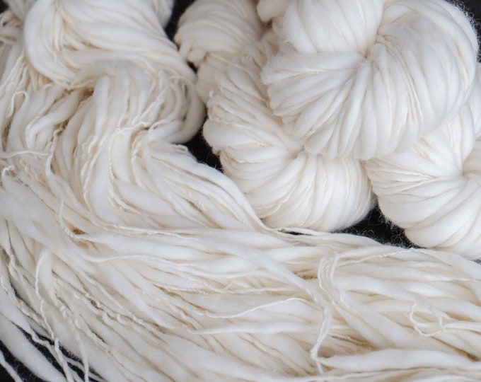 B-Ware, Thick and Thin Yarn merino, knitting yarn / weaving, crochet, dollmaking Merino Wool Handspun thick and thin natural white