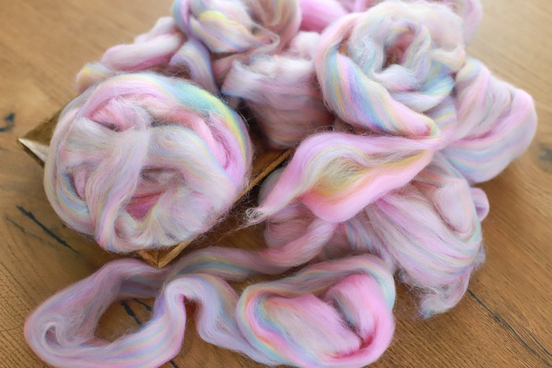 Sample combed top / Roving / Merino Wool Tops / Blends wool for spinning and felting / Handblended Wool / Hand-pulled wool rainbow 2 image 3