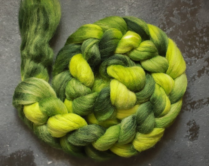 BFL combed wool fibers for spinning and felting / dolls hair / roving wool / felting wool / for spinning and felting /