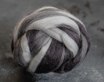 Combed wool fibers for spinning and felting / doll hair / wool XXL / roving wool / felting wool / 21 micron / gray