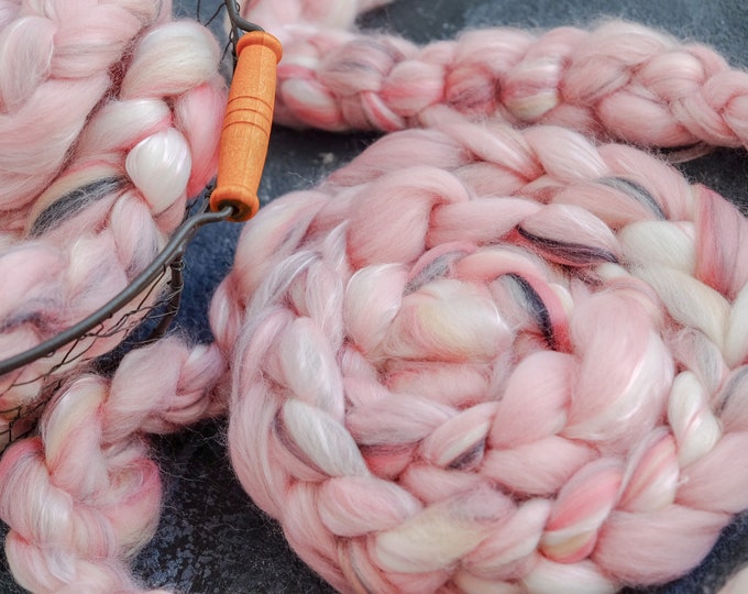 Roving / Merino Wool Silk Tops / Blends wool for spinning and felting / Handblended Wool / Hand-pulled wool / Roving