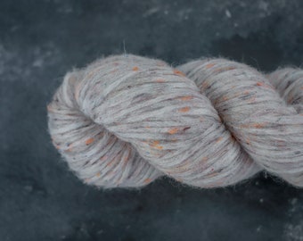 Airy knitting wool, knitting yarn