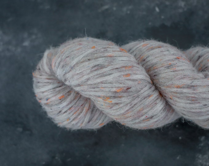 Airy knitting wool, knitting yarn