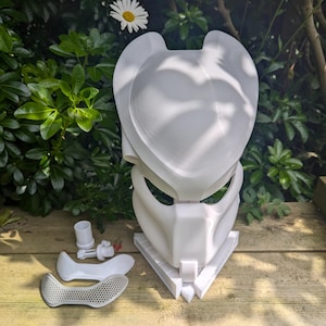 Predator Inspired Jungle hunter Bio mask and stand