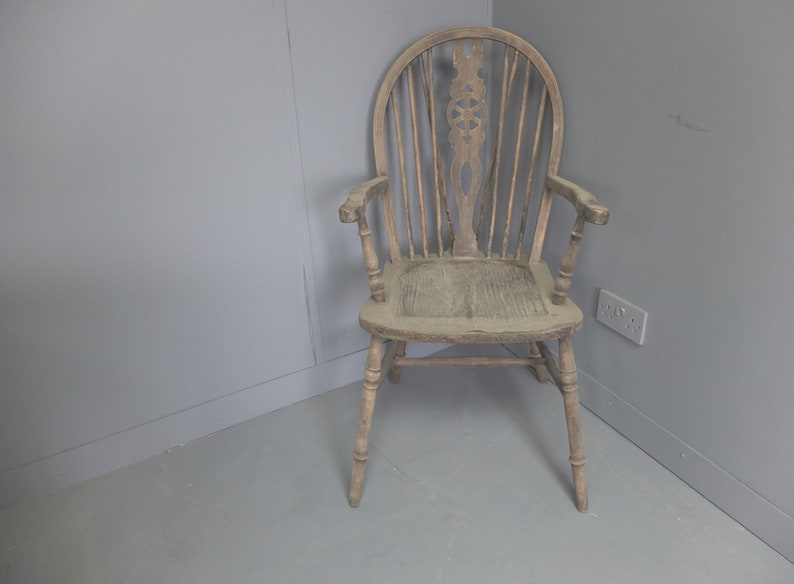 Mid century Vintage ERcol Windsor Fleur DE Lys Carver Chairs