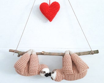 Sloths couple on a branch crochet pattern, diy amigurumi Valentine's day gift, digital download