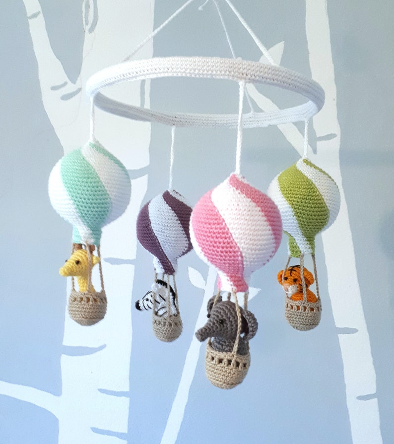 Hot air balloon baby mobile crochet pattern, nursery mobile tutorial, diy hot air balloon mobile image 2