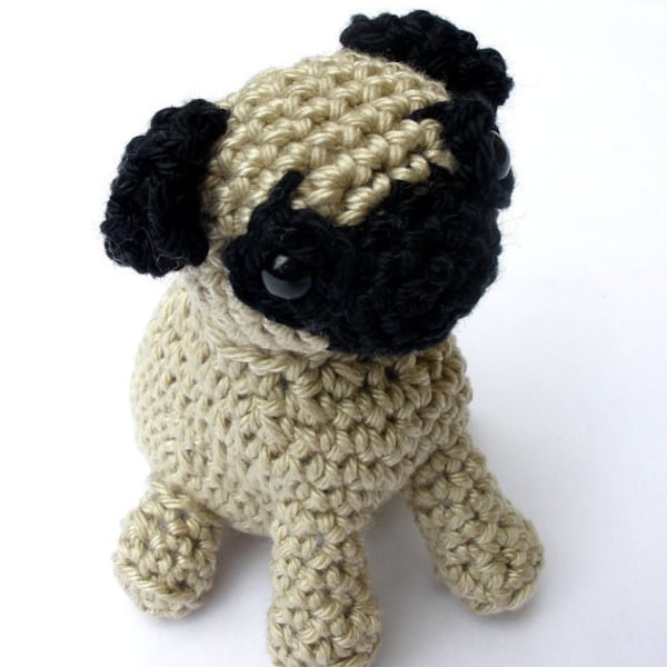 Crochet pug pattern, amigurumi dog, stuffed animal pattern, crochet pug tutorial