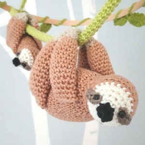 Sloth baby mobile crochet pattern, amigurumi sloth nursery mobile pattern, diy baby mobile