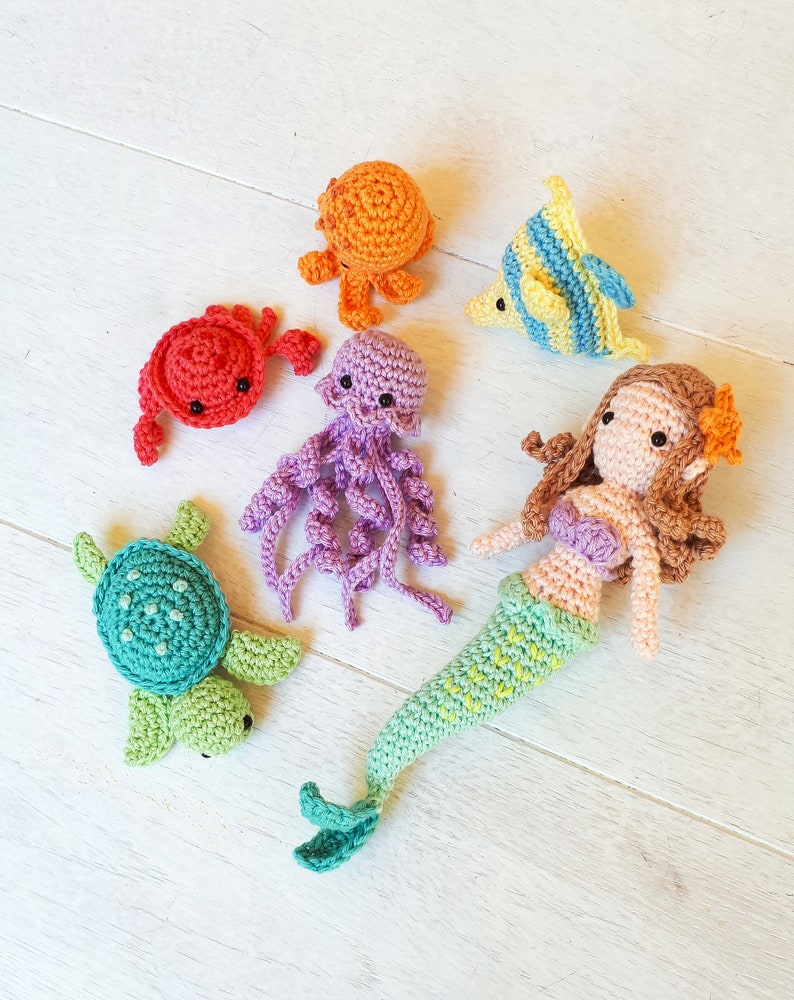 Under the sea baby mobile crochet pattern, Mermaid and sea creatures nursery mobile crochet pattern, diy baby mobile image 2