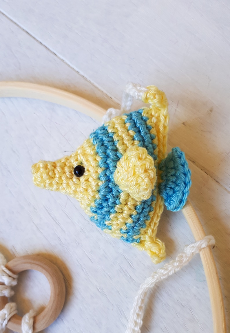 Under the sea baby mobile crochet pattern, Mermaid and sea creatures nursery mobile crochet pattern, diy baby mobile image 9