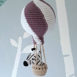 Hot air balloon baby mobile crochet pattern, nursery mobile tutorial, diy hot air balloon mobile image 10