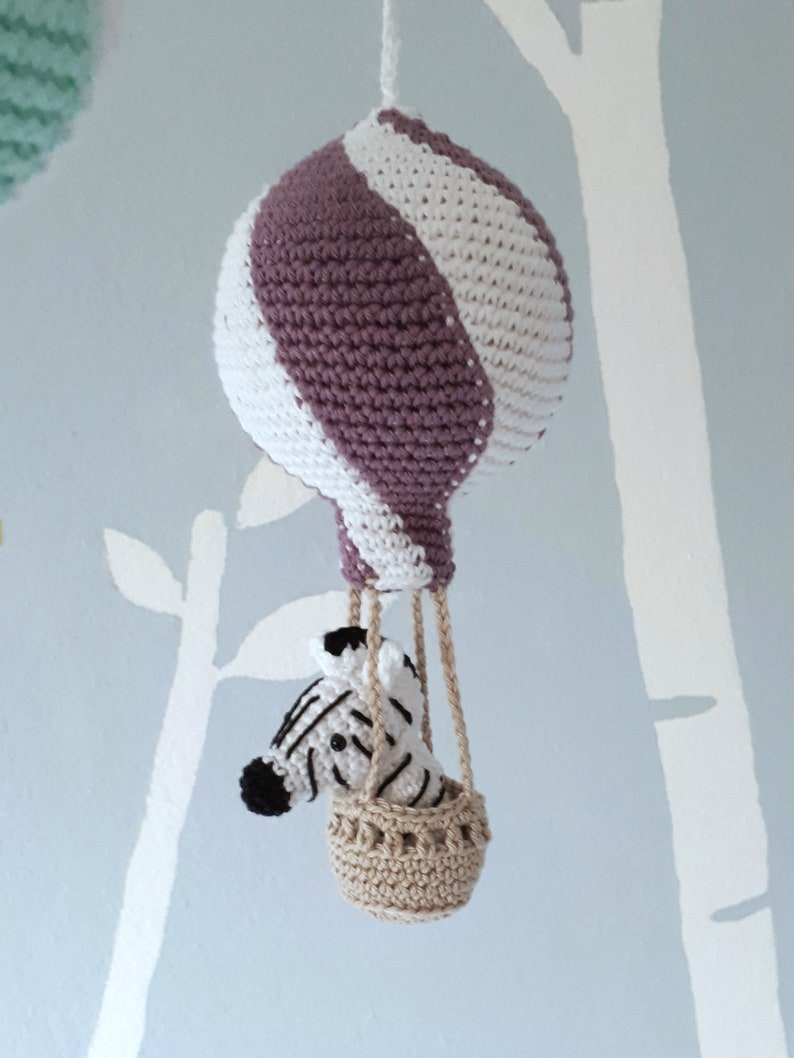 Hot air balloon baby mobile crochet pattern, nursery mobile tutorial, diy hot air balloon mobile image 10