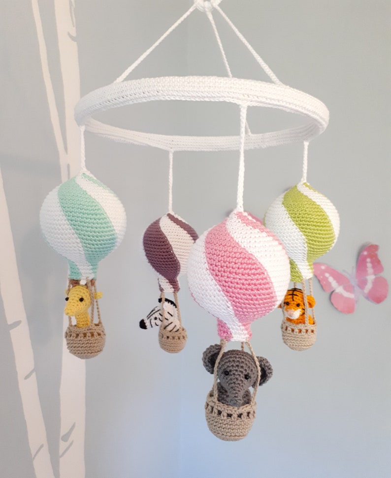 Hot air balloon baby mobile crochet pattern, nursery mobile tutorial, diy hot air balloon mobile image 4