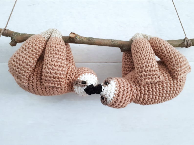 Sloths couple on a branch crochet pattern, diy amigurumi Valentine's day gift, digital download image 5