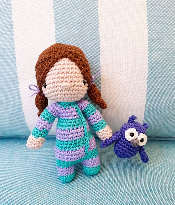 Sleepy store doll amigurumi