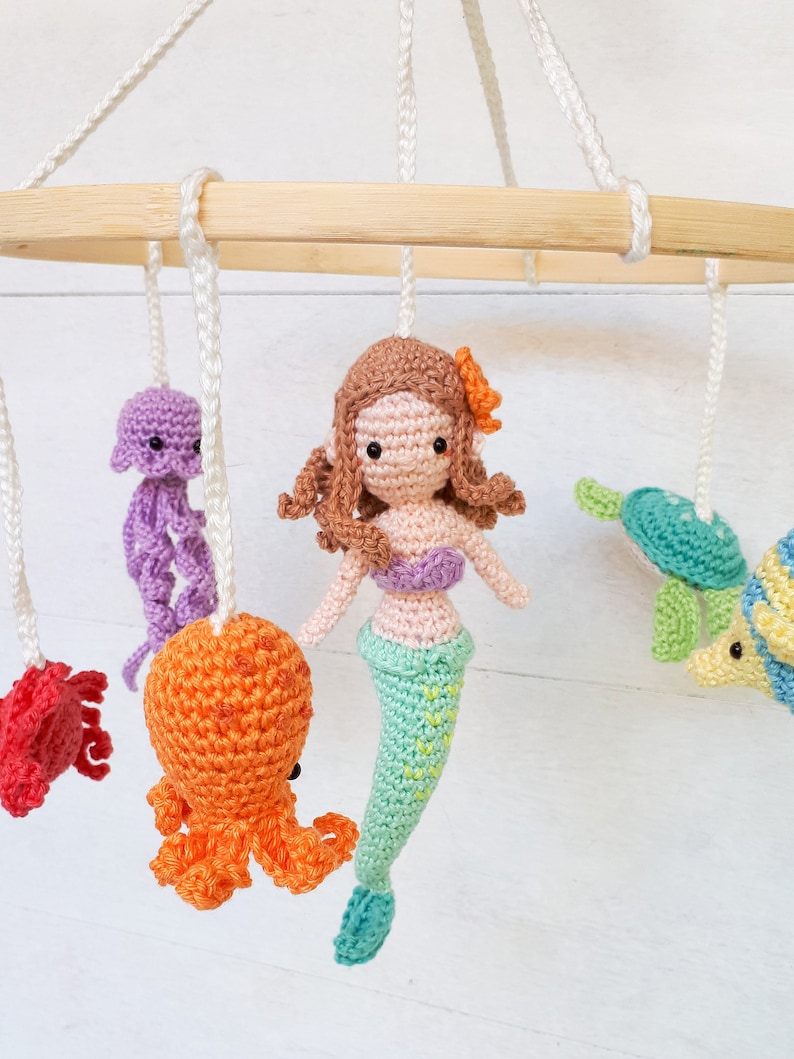 Under the sea baby mobile crochet pattern, Mermaid and sea creatures nursery mobile crochet pattern, diy baby mobile image 3