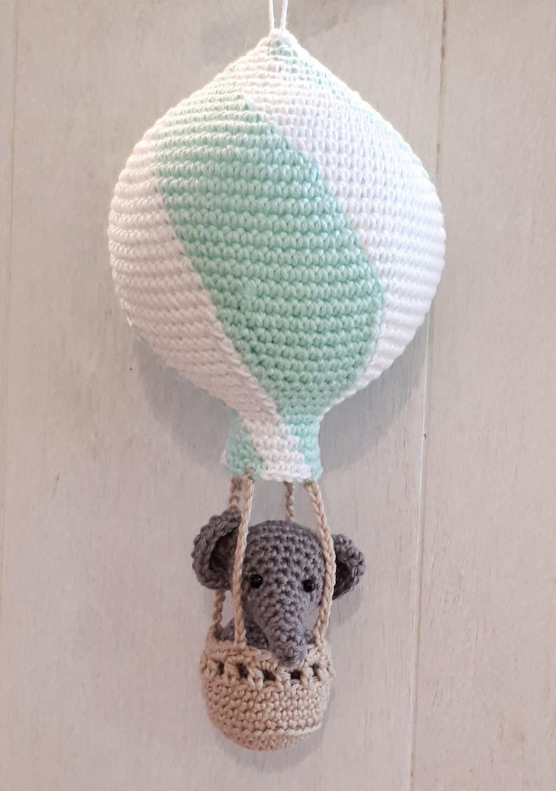 Elephant in hot air balloon crochet pattern, amigurumi nursery decoration pattern, crochet hot air balloon tutorial image 4