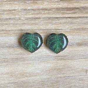 Pendientes de planta Episcia, pendientes de hojas verdes, violeta llama, regalo para amantes de las plantas, pendientes botánicos, pendientes con follaje, joyería verde