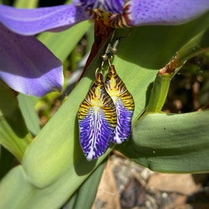 Iris Earrings, Iris Petal Jewelry, Walking Iris Flower, Purple Iris, Iris Gift, Iris Flower, Floral Earrings, Purple Flower Jewelry