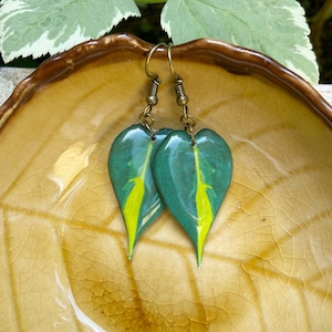 Brazilian Philodendron Plant Earrings, Heartleaf Houseplant Jewelry, Sweetheart Plant Gifts, Botanical Dangles, Handmade Foliage Earrings