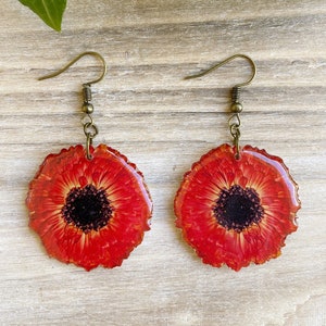 Marigold Earrings, Orange Flower Jewelry, Calendula Flower, Resin Flower Earring, Floral Dangle Earring, Marigold Jewelry, Flower Gifts