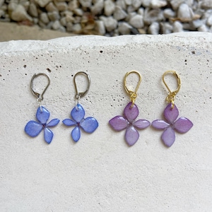 Blue Flower Earring, Hydrangea Earring, Flower Jewelry, Hydrangea Flower, Resin Flower, Summer Jewelry, Floral Earring, Cottagecore Earring