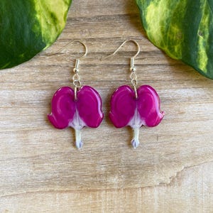 Bleeding Heart Earring, Bleeding Heart Jewelry, Heart Earrings, Bleeding Heart Flower, Resin Flower Jewelry, Pink Hearts, Girlfriend Gift
