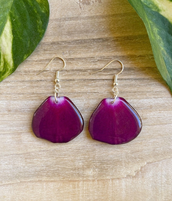 Rose Petal Earring, Burgundy Flower Earring, Red Rose Earring, Resin Flower Earrings, Red Roses Gift, Birth Flower Gift, Red Flower Jewelry
