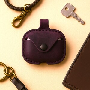 Personalized Leather Airpods Case: Handmade Full Grain Leather, 3rd/4th Gen