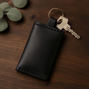 Mini Leather Card Wallet Keychain: Slim Minimalist Design
