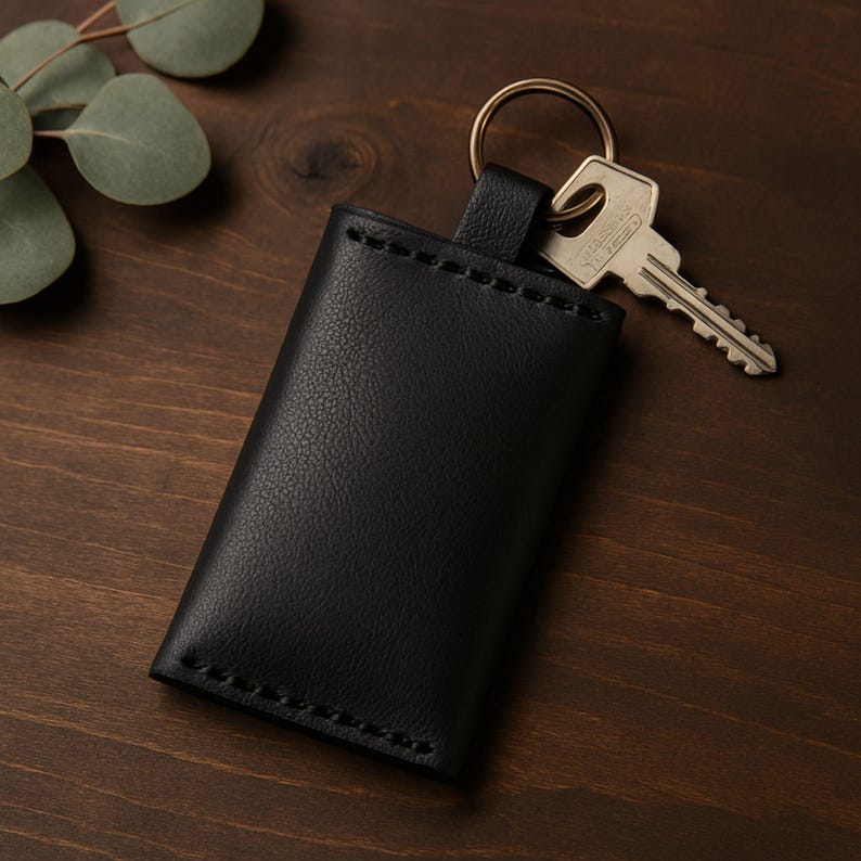 Mini Leather Card Wallet Keychain: Slim Minimalist Design