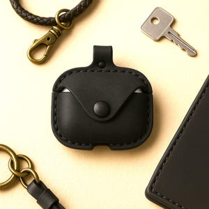 Personalized Leather Airpods Case: Handmade Full Grain Leather, 3rd/4th Gen