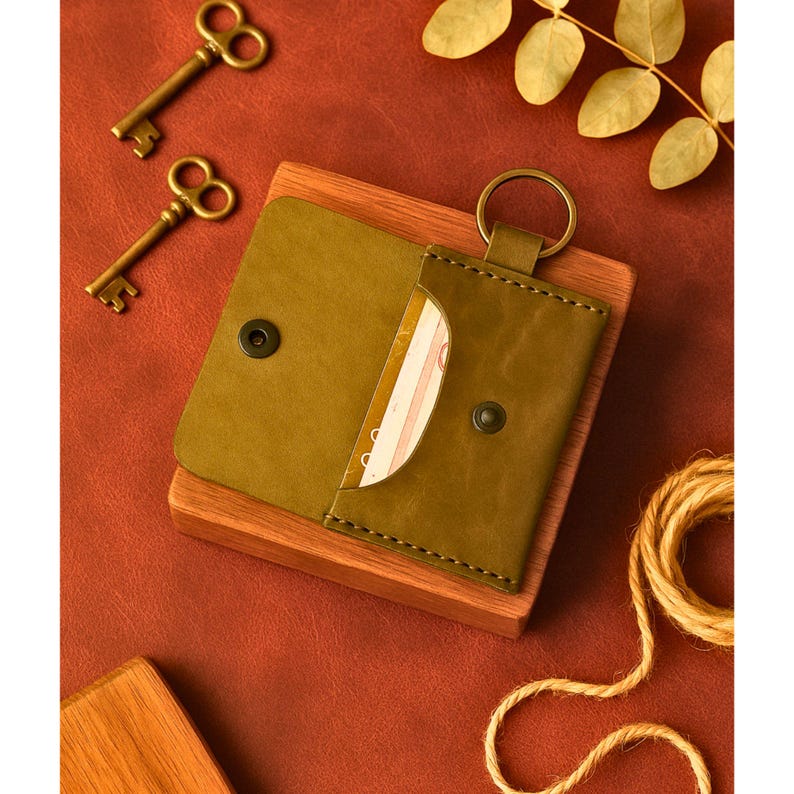 Mini Leather Card Wallet Keychain: Slim Minimalist Design