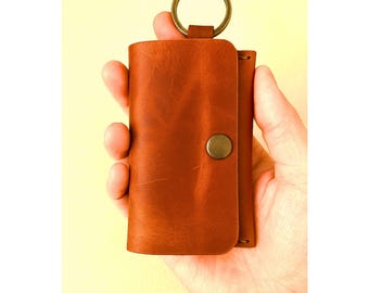 Minimalist Leather Keychain Wallet: Handmade Card Holder & Coin Purse