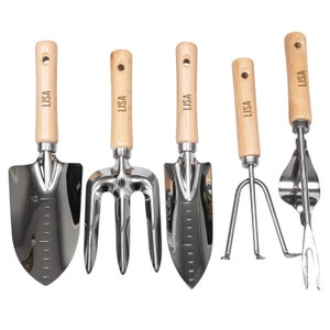 Garden tools in a set with personalization image 3