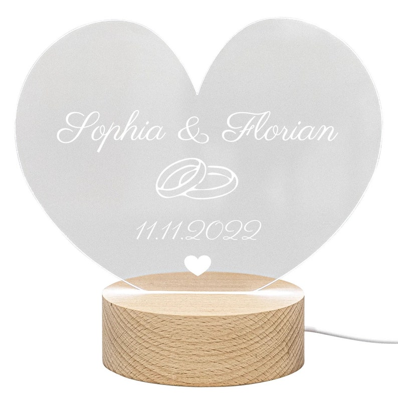 LED-Herzleuchte zur Hochzeit mit Personalisierung Holz-Sockel