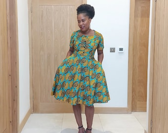 Robe à manches courtes Kesia verte/Robe à imprimés africains/Robe en tissus africains/Robe à Ankara/style vintage/usure modeste