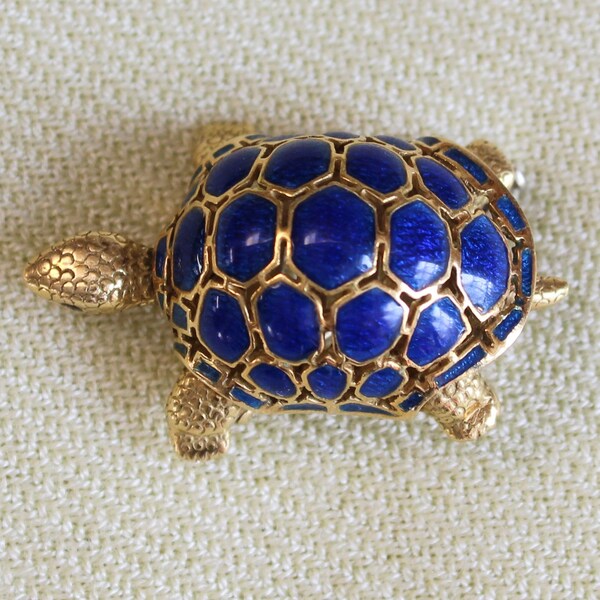 Blue Loggerhead Turtle Brooch Pin main image 1
