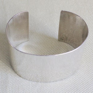 Wide sterling cuff bracelet, hand crafted, stamped, artist made, A-1 condition