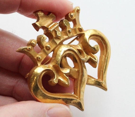 French pin, PAULE INGRAND design for Arthus Bertr… - image 9
