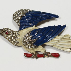 World War II patriotic American eagle pin, 1940s, large size